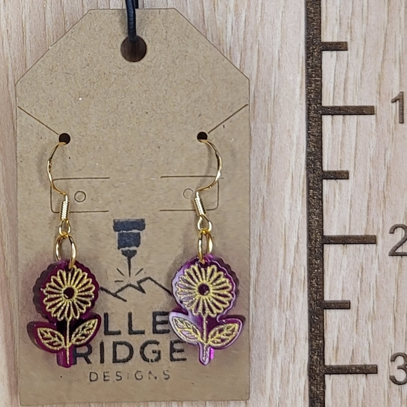 Jewelry - Pretty Floral Earrings